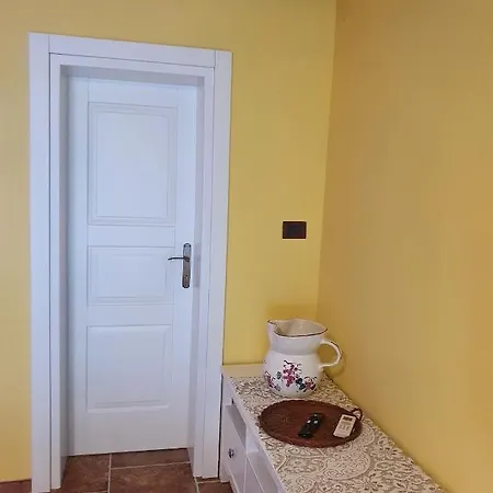 Mia 2 Apartment